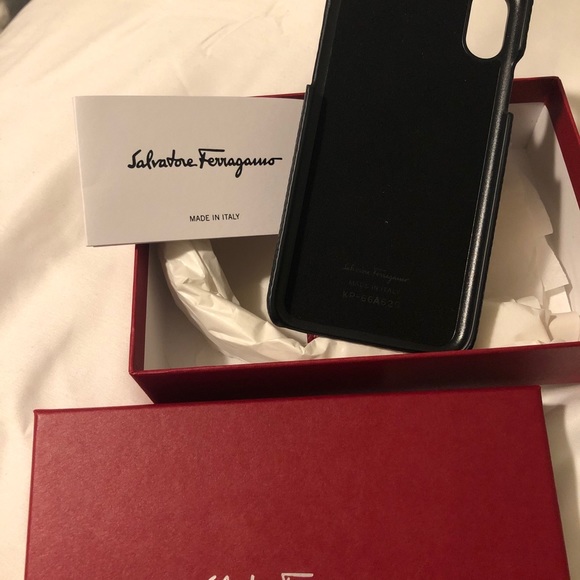 ferragamo iphone case